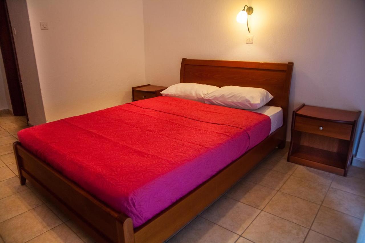 Hotel Adonis Kriopigi Extérieur photo