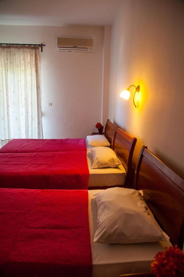 Hotel Adonis Kriopigi Extérieur photo