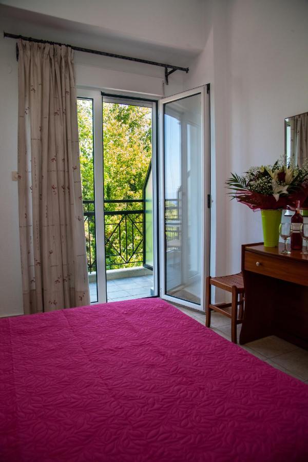 Hotel Adonis Kriopigi Extérieur photo